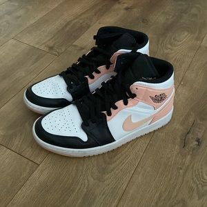 pink and black jordan 1s
